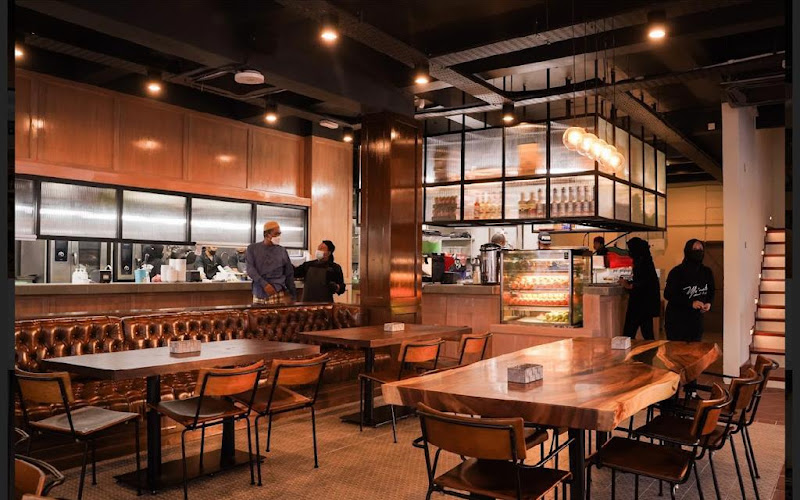 Me'nate Steak Hub • Ipoh