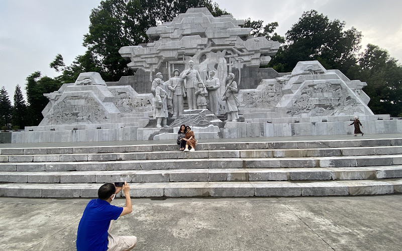 Nguyễn Tất Thành Square