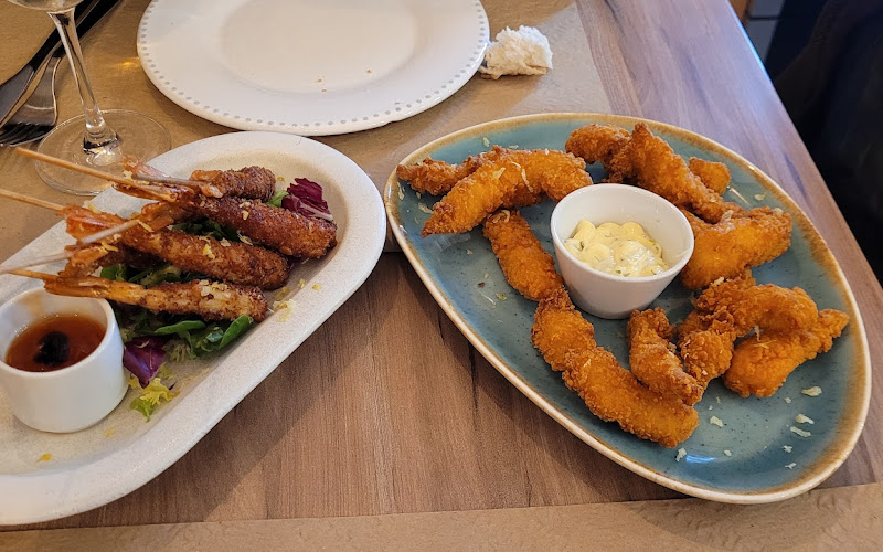 Fronteira Gastrobar-Tapas Wines Gins