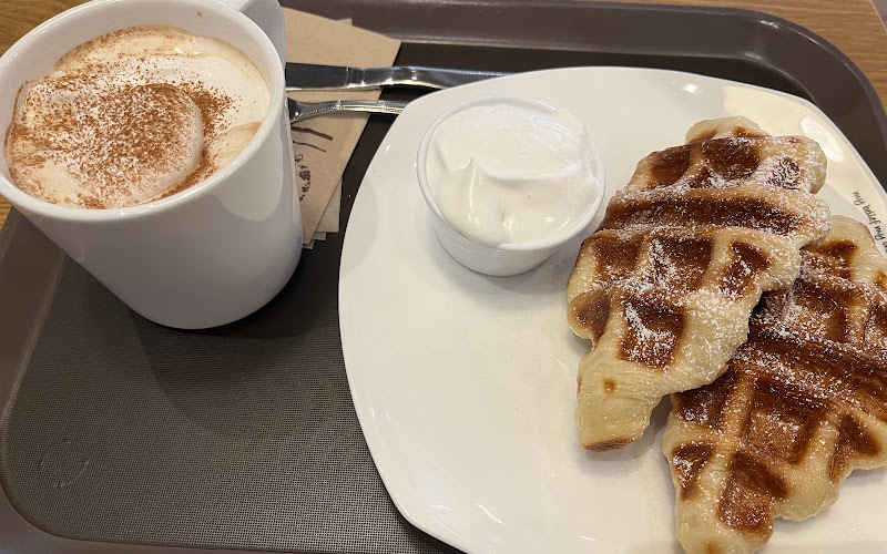 Hands Coffee Seongdang Branch