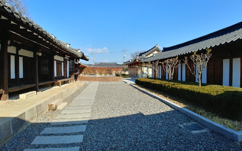 창녕석리성씨고가