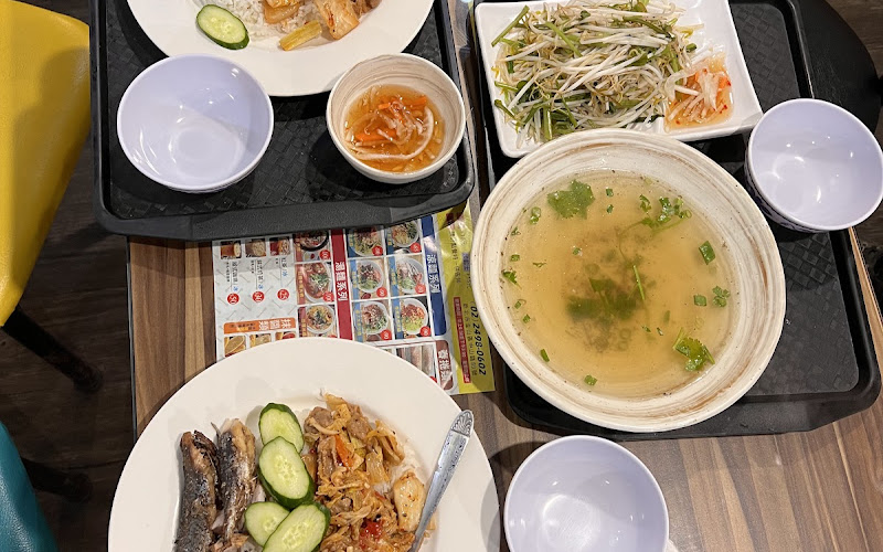 Li Qianhui Vietnamese Canteen