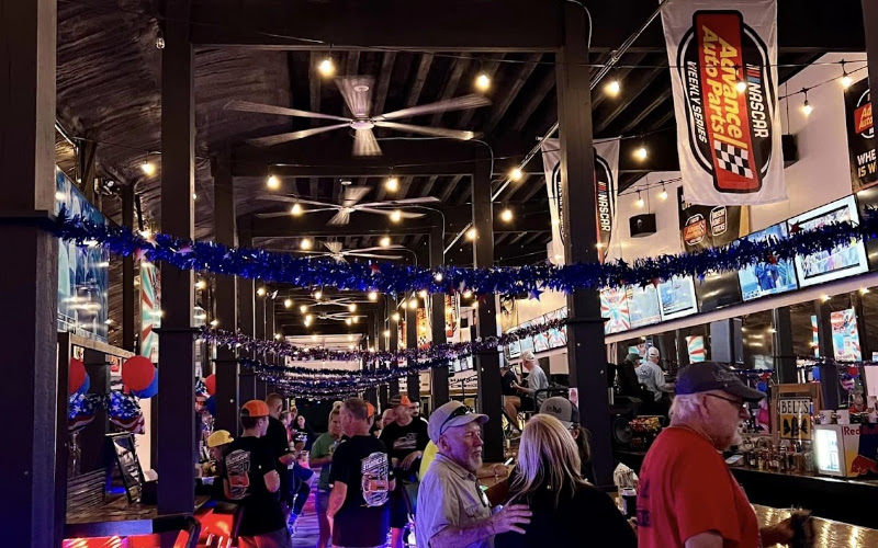 Gas Alley Bar & Grille
