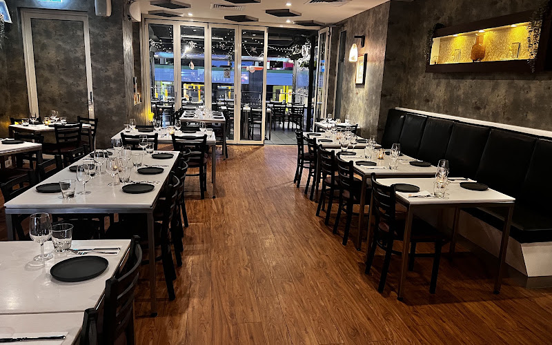 D Hall of Flames – Indian Restaurant South Yarra