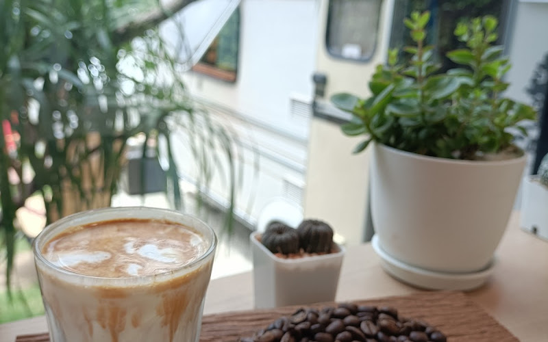 FREE TIME CAFE AND RESTAURANT