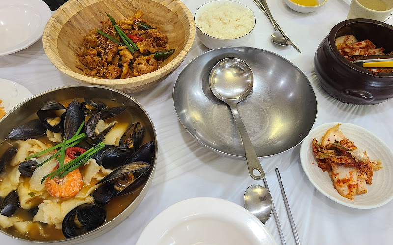 삼척수제비(Samcheok Sujebi)