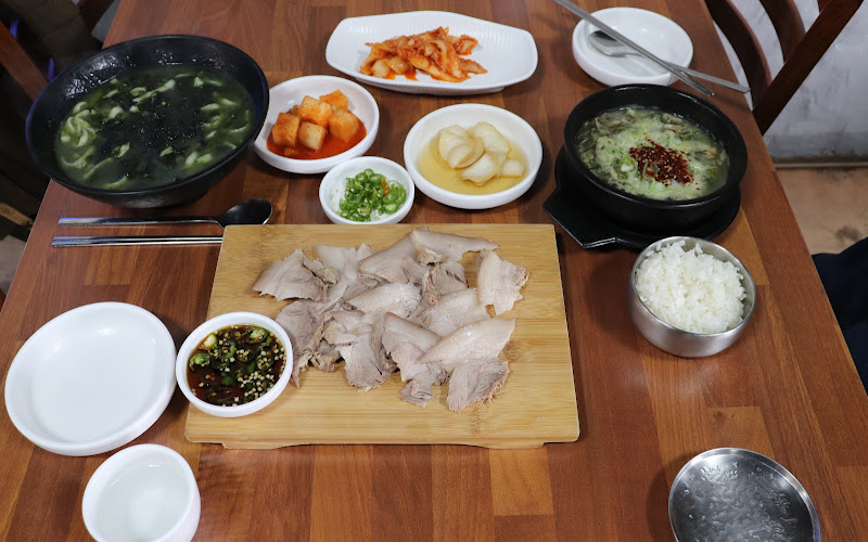 중문수두리보말칼국수