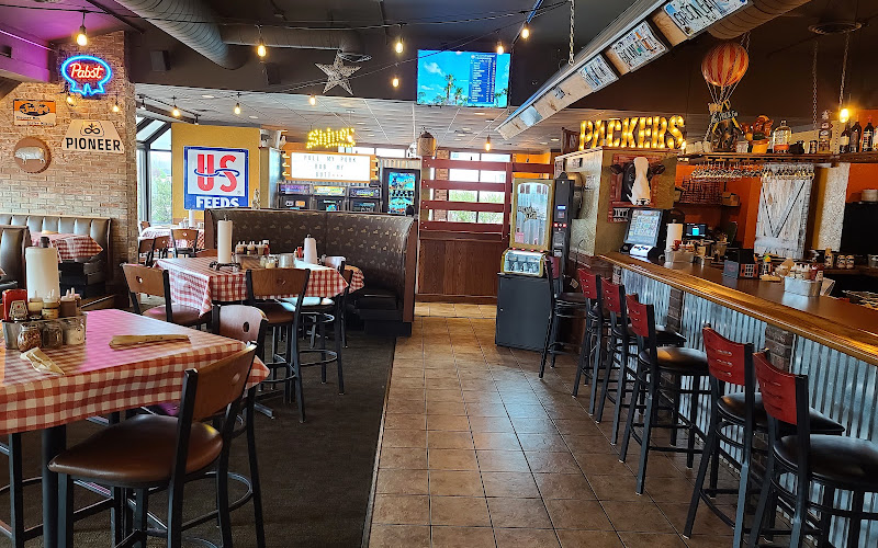 Parker John's BBQ & Pizza, Green Bay
