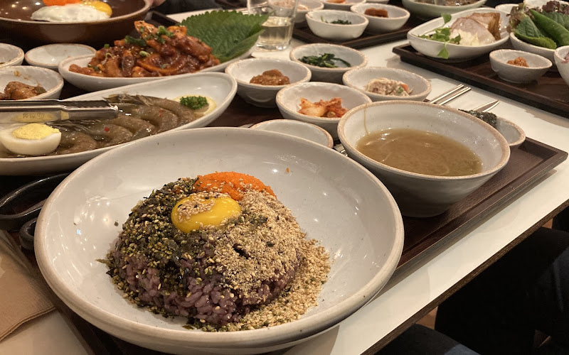 무월식탁 파르나스점