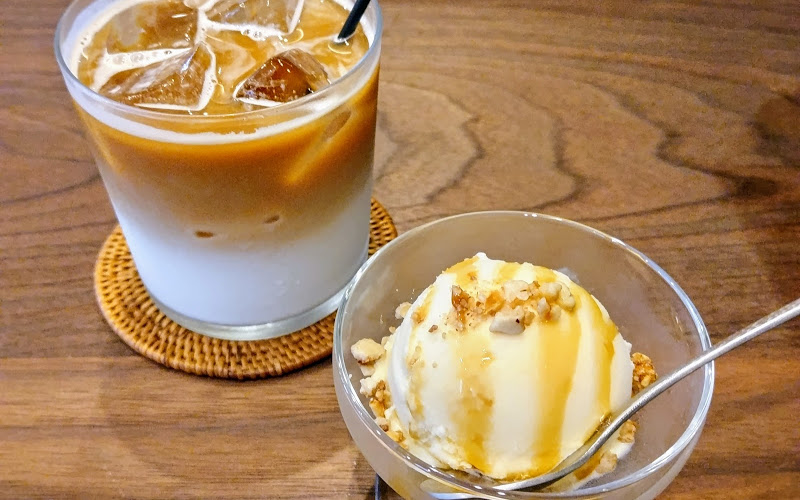 swell cafe（スウェル カフェ）