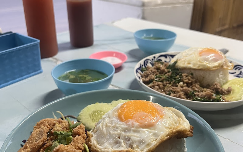 "yummy" restaurant street food thai