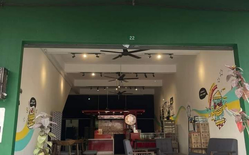 Sandwic Dan Kopi O - Seri Iskandar