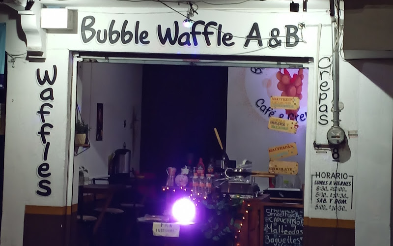 Bubble Waffle A&B Café & Crepas