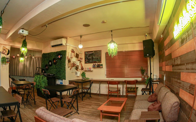 シーシャカフェ＆バー HooCafe 83