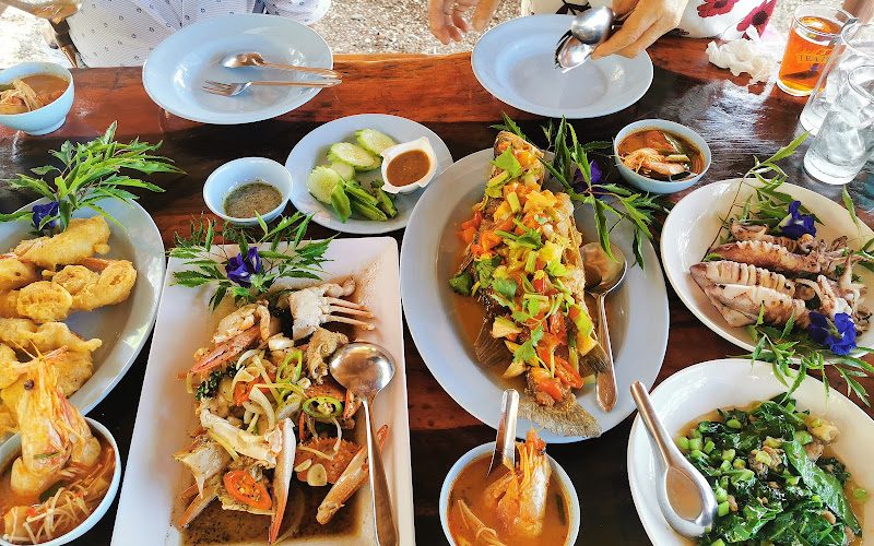 Krua Tangke Halal Food