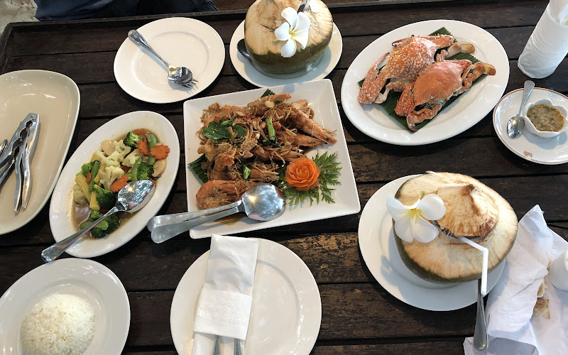 The Beach khanom Bar & Grill