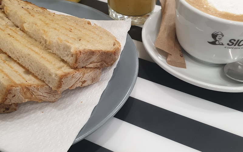 Bites & Bitaites Concept Store