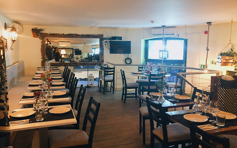 Lídia Restaurante & Bar