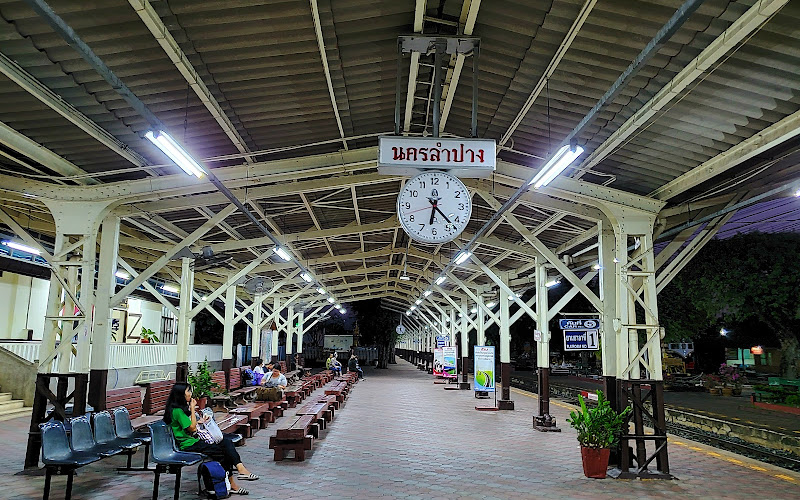 ラムパーン ナイト マーケット