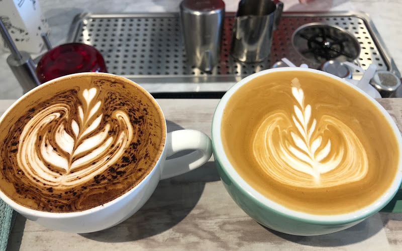 10 Studio Cafe