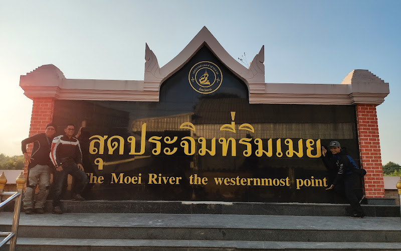 The Moei River (The westernmost point) แม่น้ำเมย (จุดที่อยู่ตะวันตกสุด)