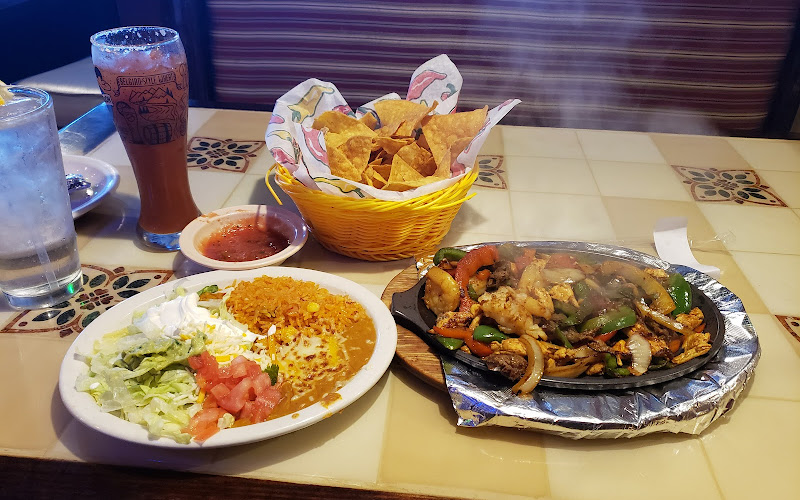 Plaza Mexico Bar & Grill