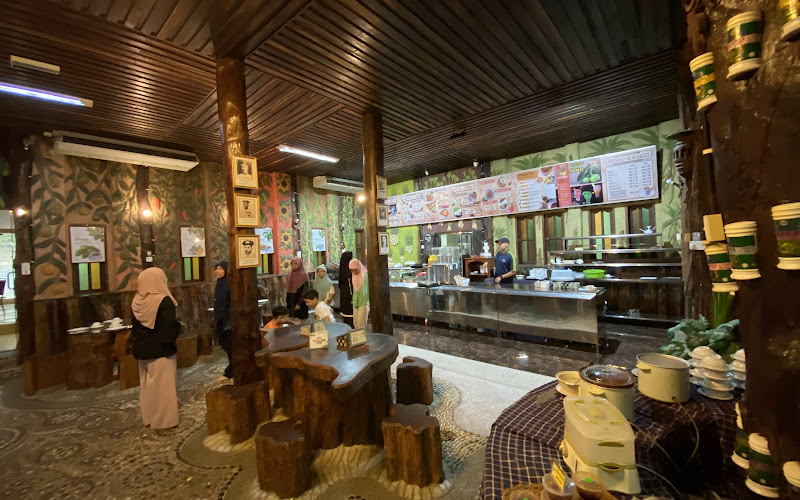 Nasuha Herbs & Spice Farm (Restoran, Kilang & Ladang Rempah Ratus dan Herba)