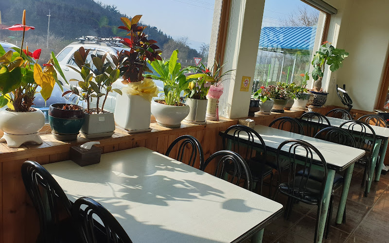 낙동고개기사식당