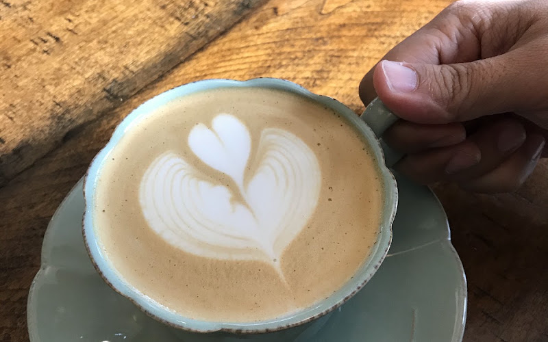 Smoking Tiger Coffee & Bread