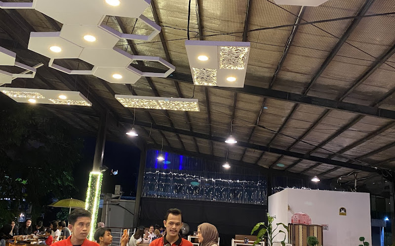 X3 Coffee, Resto & Barbershop