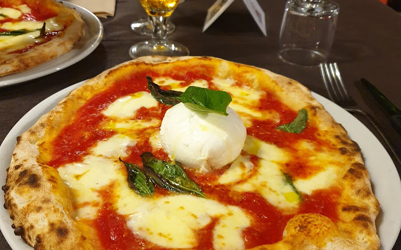 HOTEL VIOLA & PIZZERIA "DAI VIOLA"