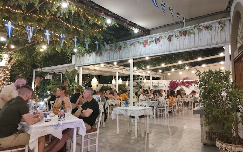 Grecos restaurant laganas