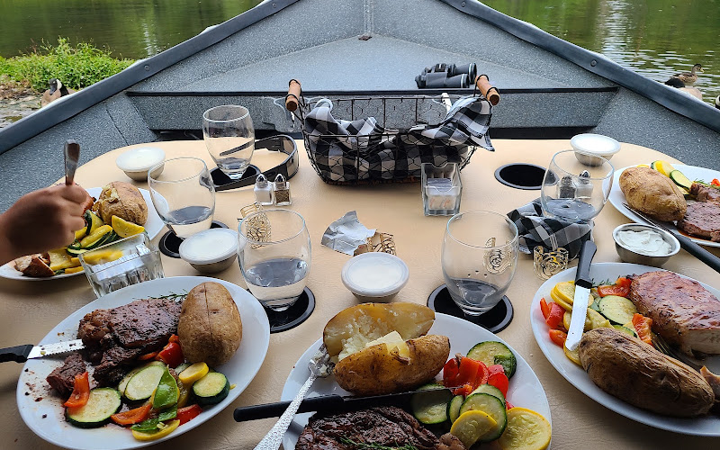River Romance Dinner Cruises