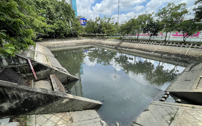 ソムデット サラーンラート マニーロム公園