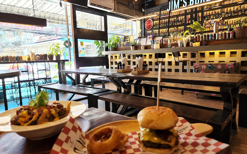 Jim's Burger & Beer Senanikom