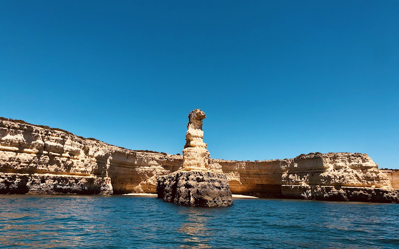 Liana1- Boat trips Algarve caves