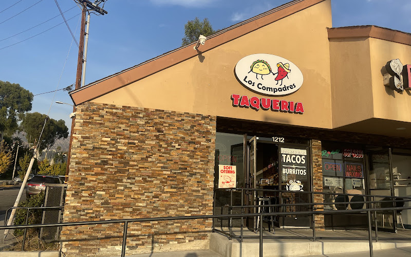 Los Compadres Taqueria