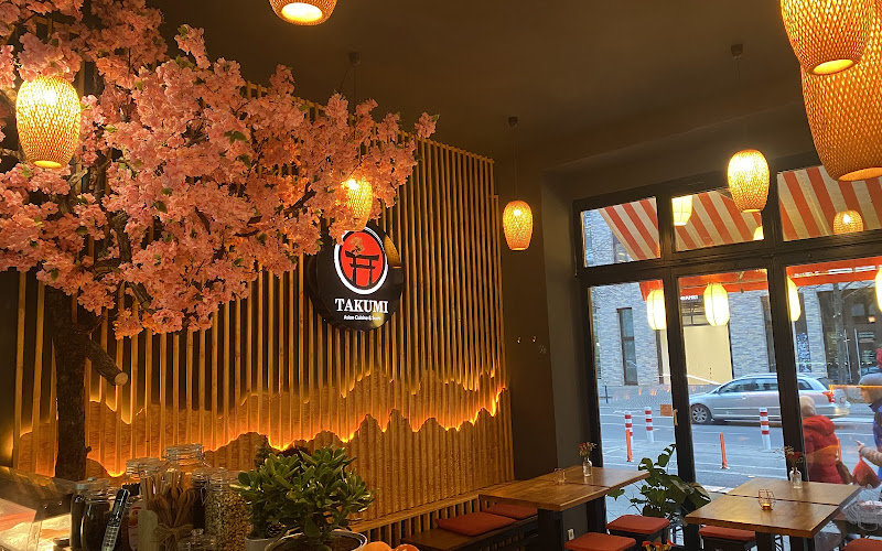 TAKUMI Asian Cuisine & Sushi
