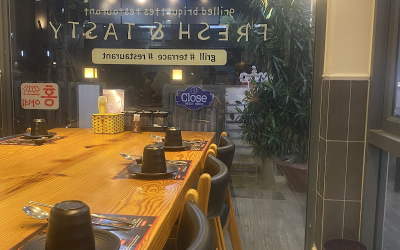 HONG Restaurant 홍아네