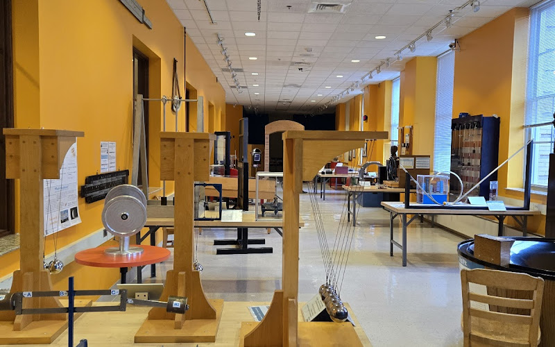 L.R. Ingersoll Wonders of Physics Museum