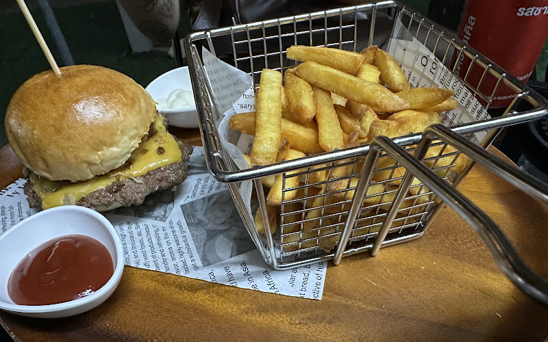 BURGER HOUSE - KOH CHANG