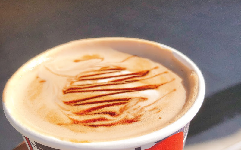THREE FISH COFFEEだんだん通り