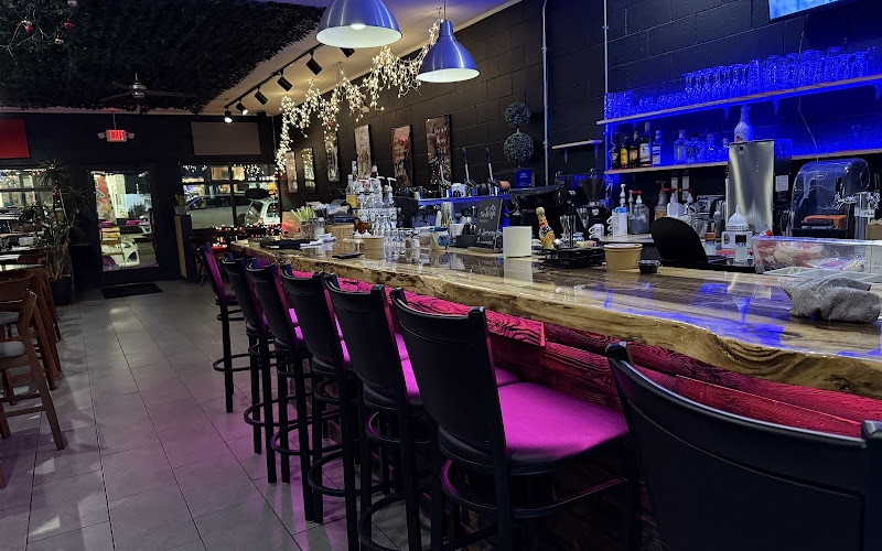 La Terraza Restaurant & Bar