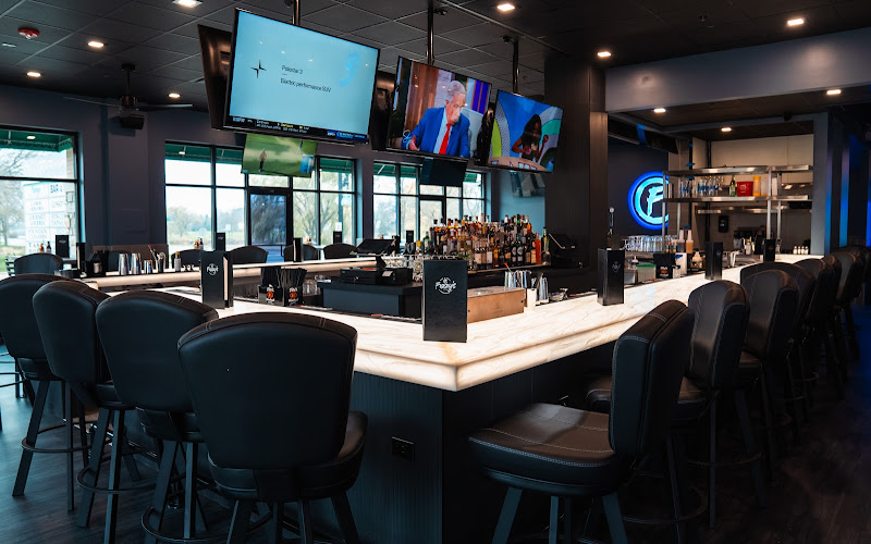 Ten:21 Bar & Grill