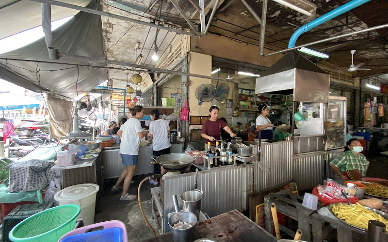 ราดหน้าเลี่ยวตังไล้
