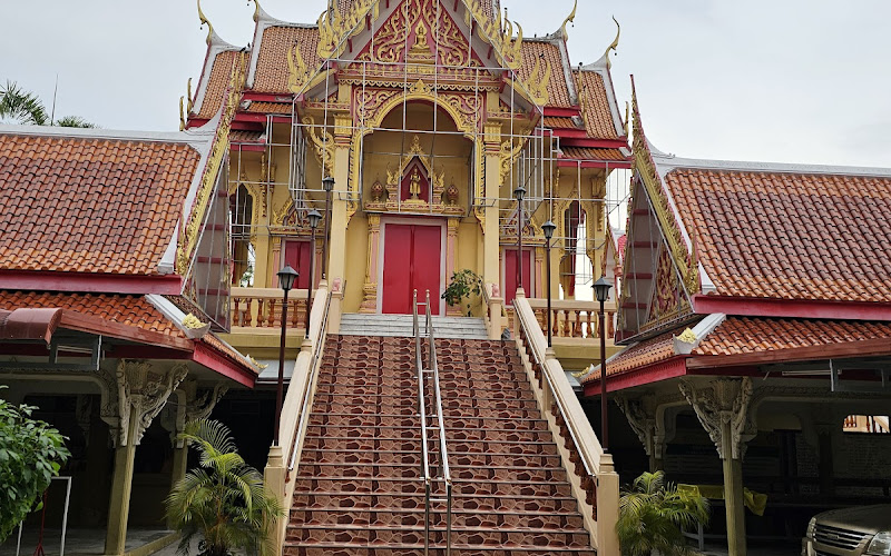 Wat Klang Khu Wiang