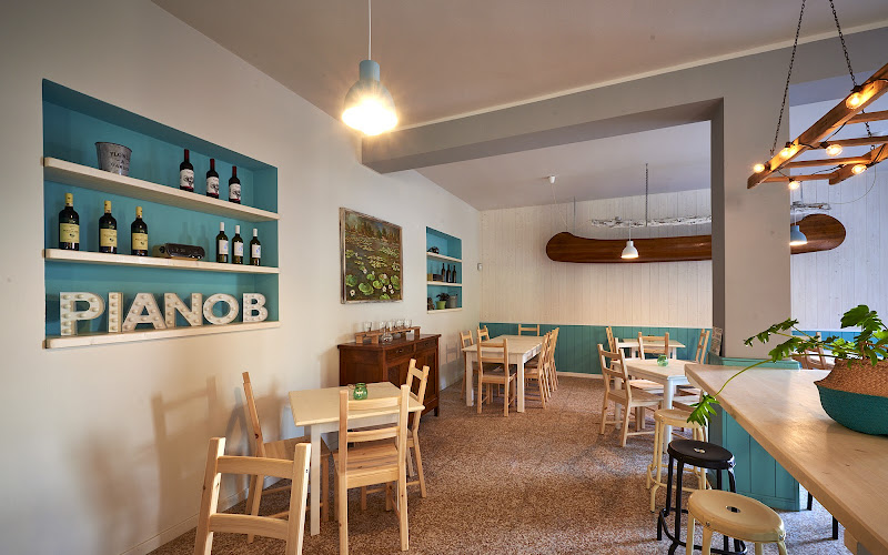 Piano B food & drink