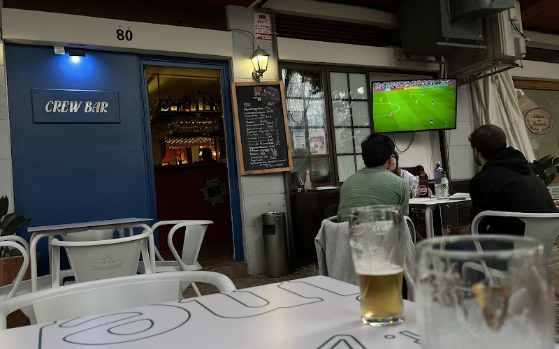 Crew Bar