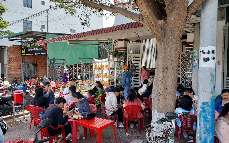 Bánh mì chảo Thúy