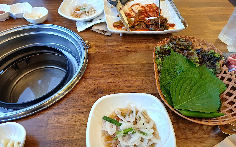 덕고개정육식당